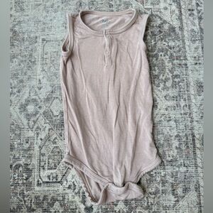 Kyte Baby Snap Bodysuit 6-12 Months